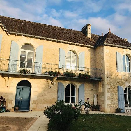 Les Clos Bleus Neuville-de-Poitou Экстерьер фото